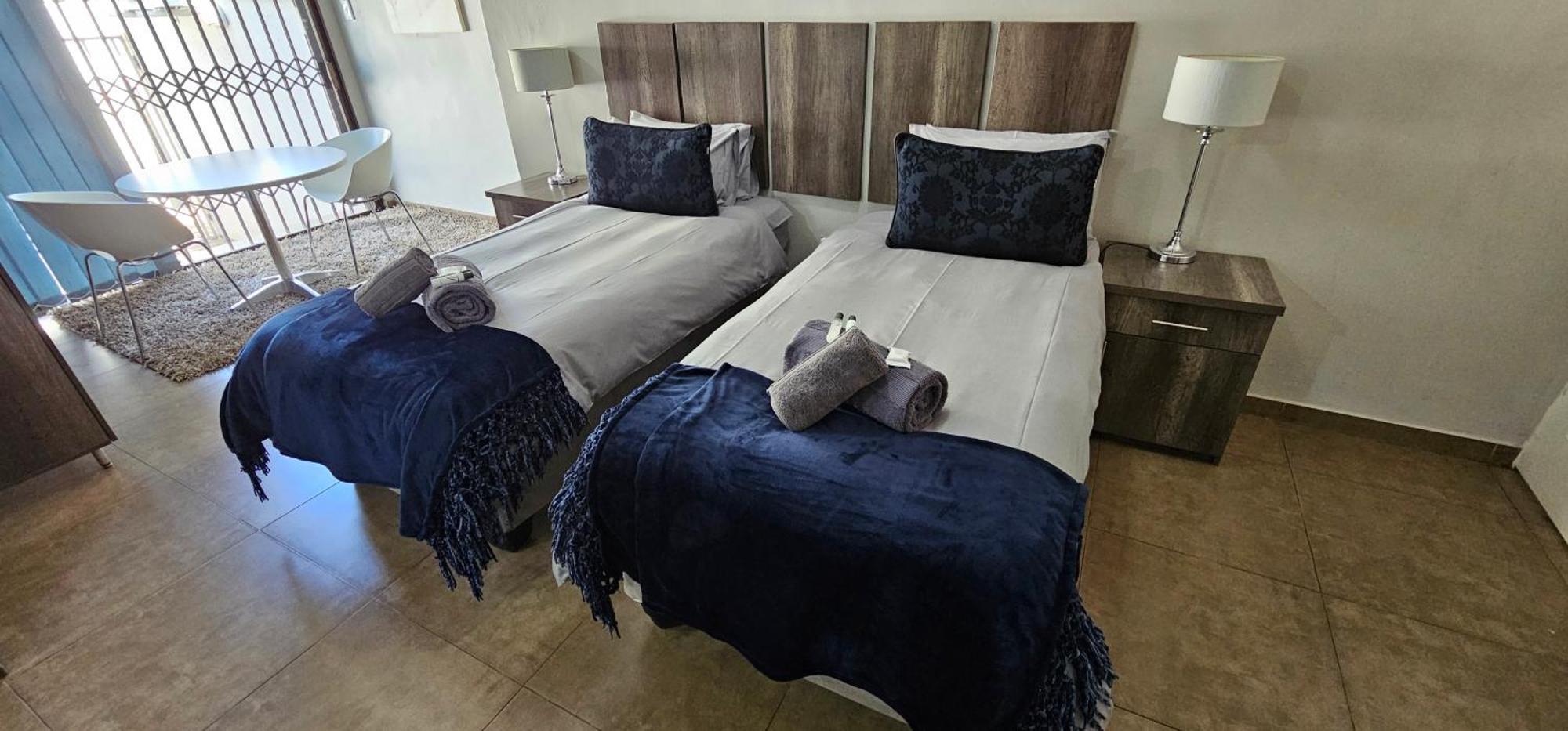 Blue Sparrow Guest House 미델뷔르흐 외부 사진