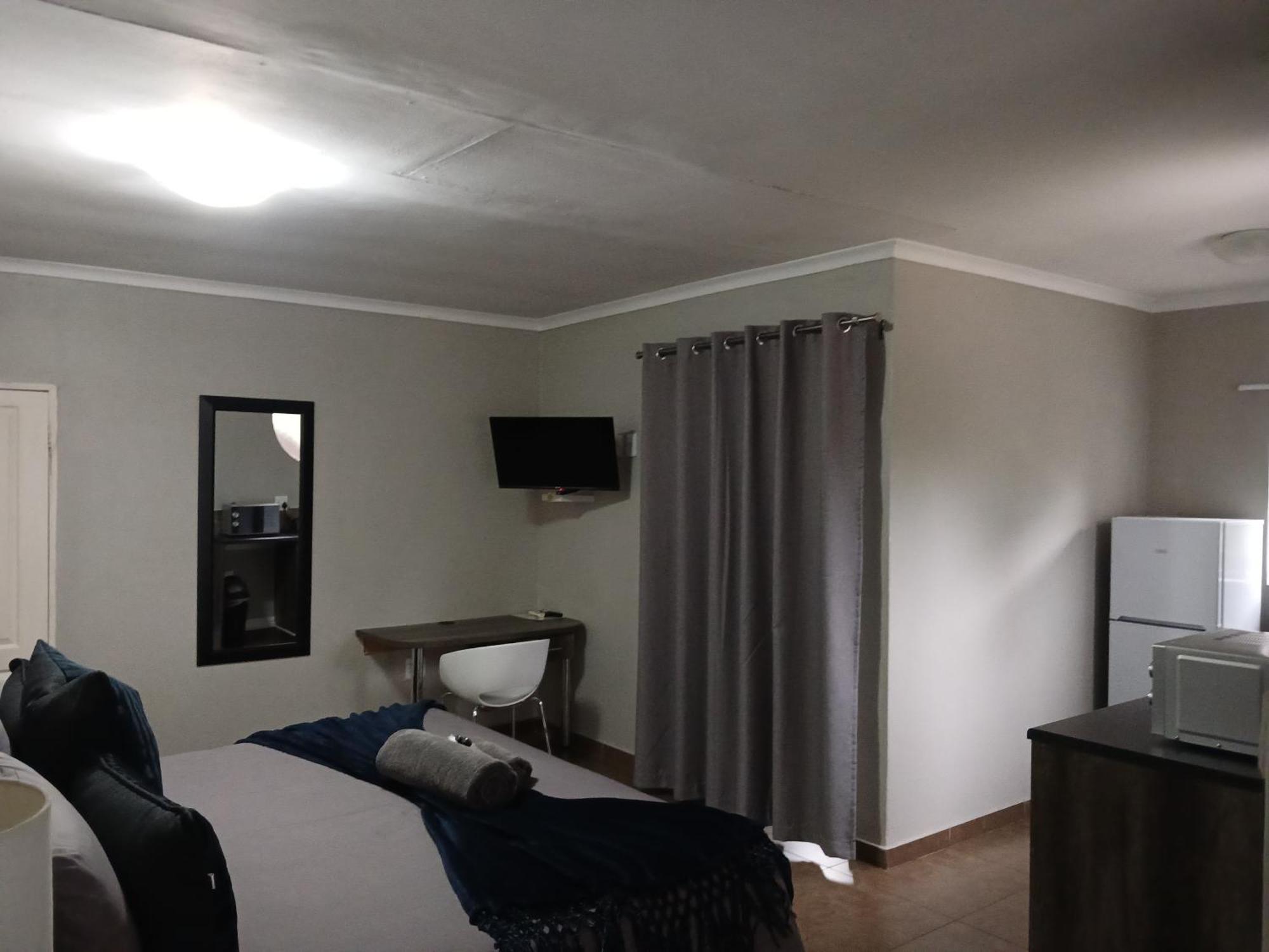 Blue Sparrow Guest House 미델뷔르흐 외부 사진
